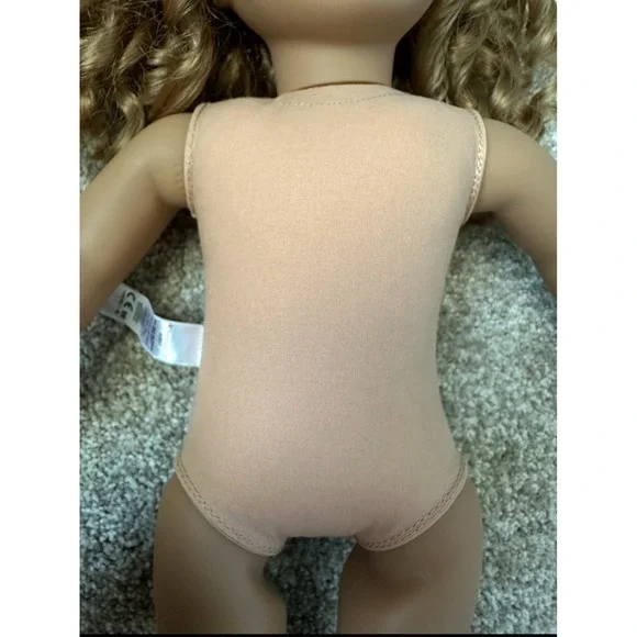 American Girl Doll- Courtney with Blue Top and Denim Skirt - Picture 5 of 16